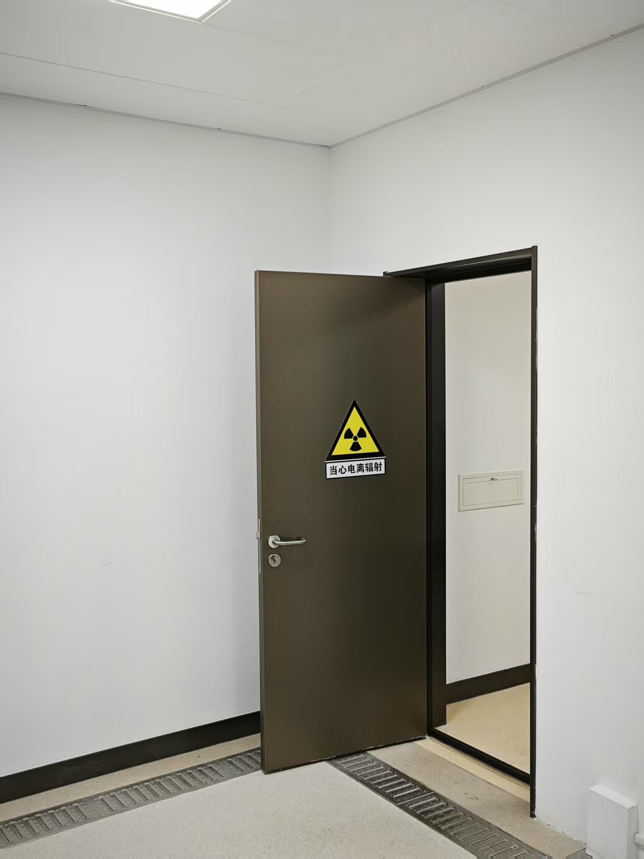 栾城CT室手动单开防护铅门